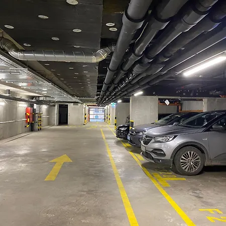 Lejlighed Marone Circles Comfortable For 4 With Parking *