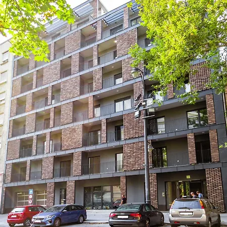 Lejlighed Marone Circles Comfortable For 4 With Parking *